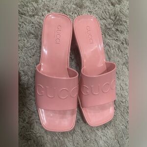Used Gucci slide heels